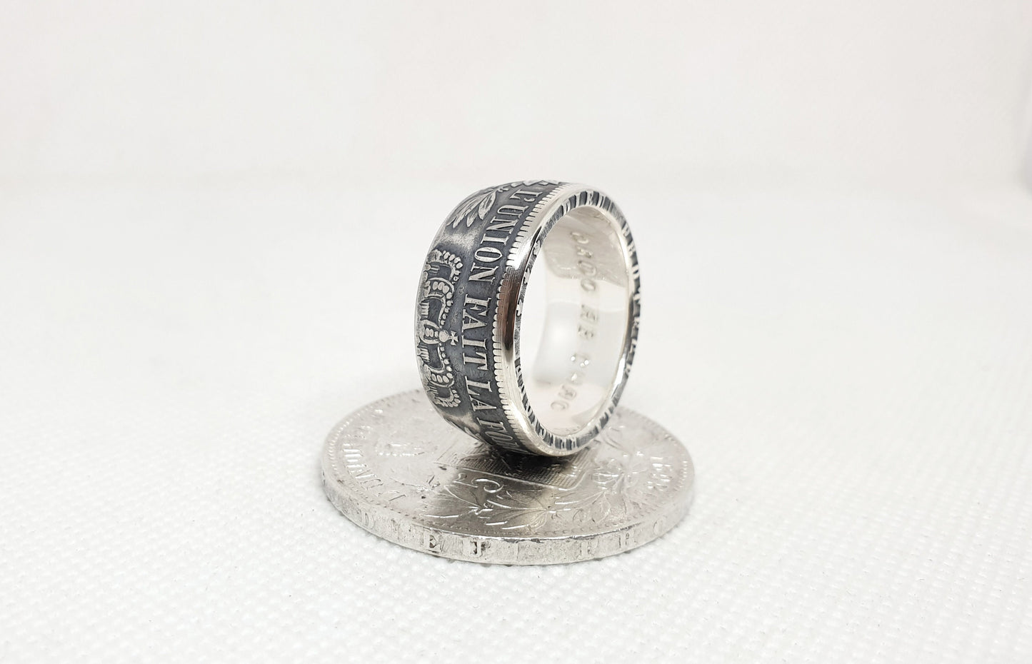 Bague pièce de monnaie 5 Francs de Belgique en argent style alliance avec gravure (coin ring)