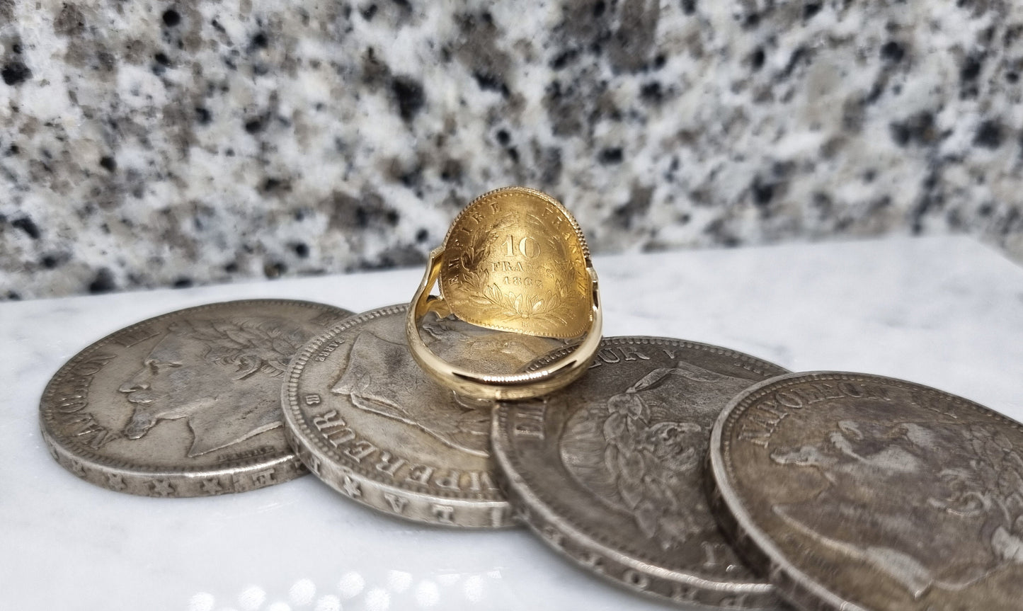 Bague pièce de monnaie 10 Francs Napoléon III tête laurée cintrée en or