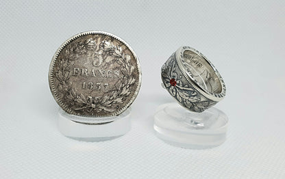 Bague pièce de monnaie 5 francs Louis Philippe en argent serti d''un rubis (coin ring)