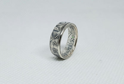 Bague pièce de monnaie 10 Shillings d'Autriche en argent serti d'une Tsavorite (coin ring)