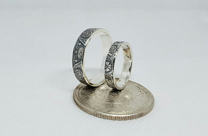 Ensemble bague pièce de monnaie 1 Rupee et un demi Rupee en argent style alliance (coin ring)