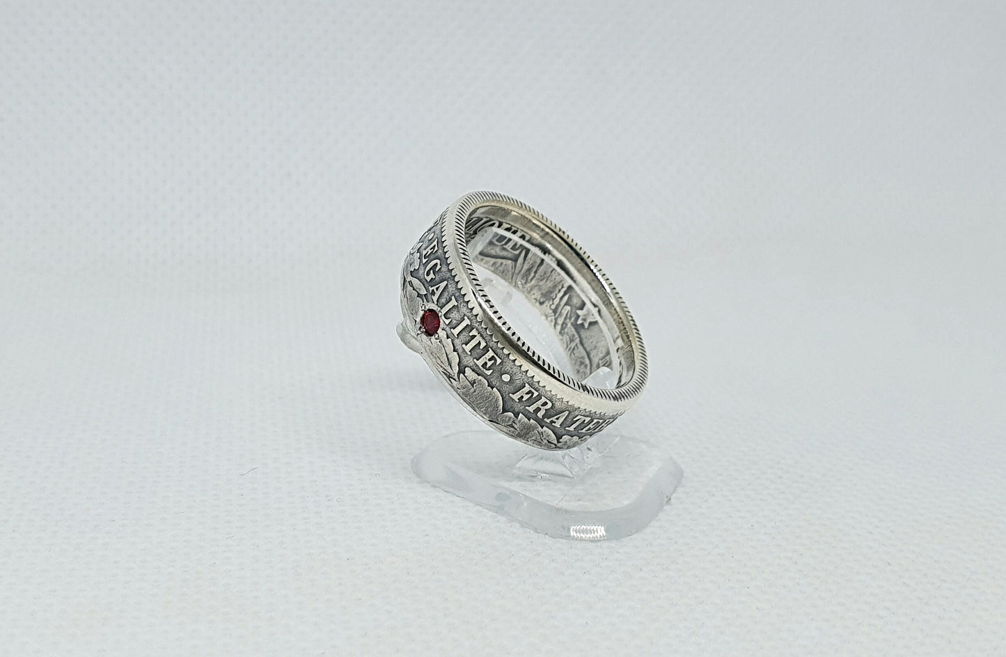 Bague pièce de monnaie 2 Francs Cérès en argent serti d'un rubis (coin ring)