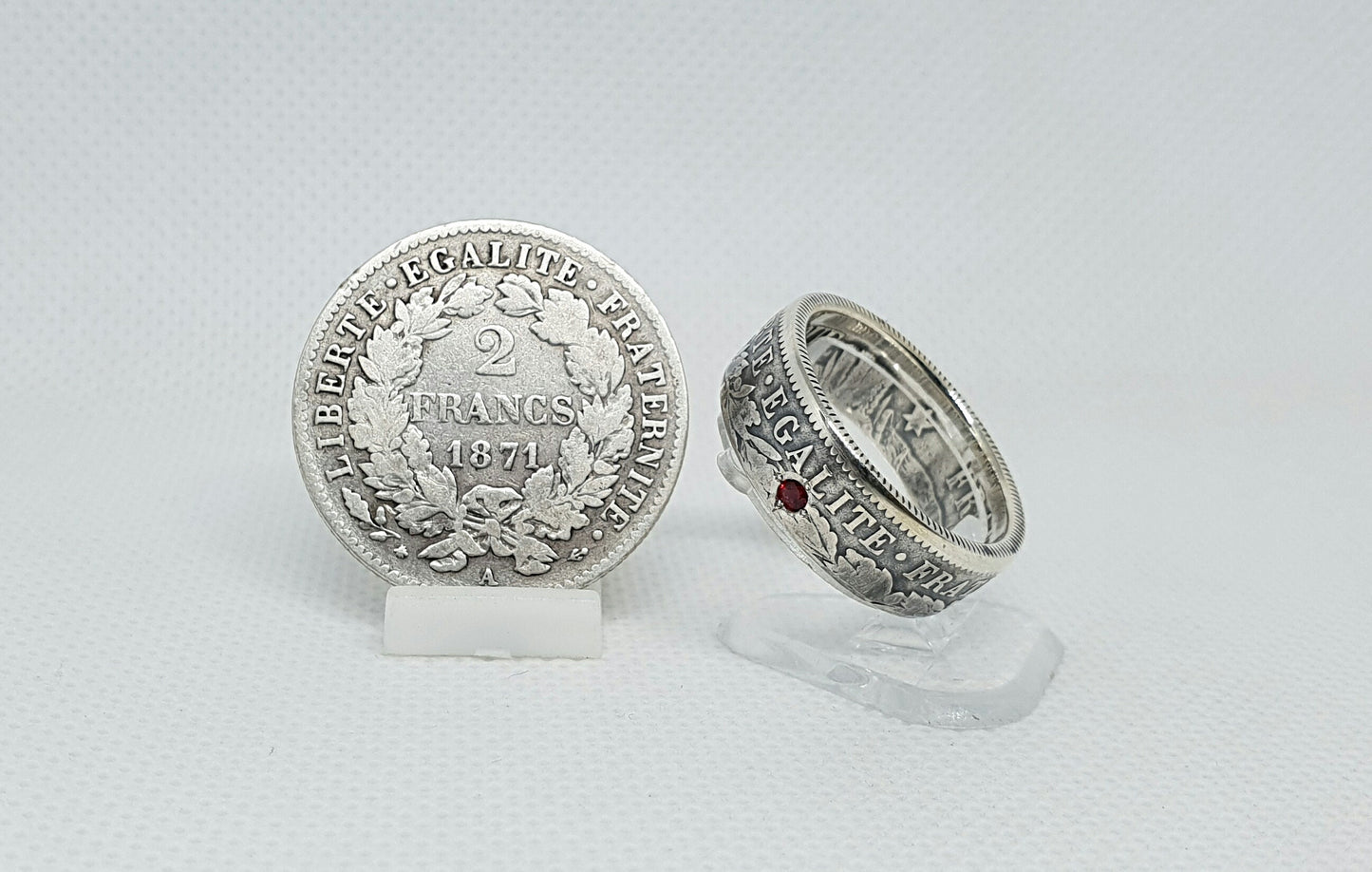 Bague pièce de monnaie 2 Francs Cérès en argent serti d'un rubis (coin ring)