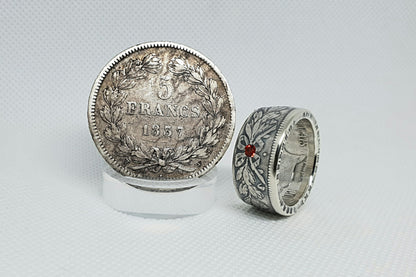 Bague pièce de monnaie 5 francs Louis Philippe en argent serti d''un rubis (coin ring)