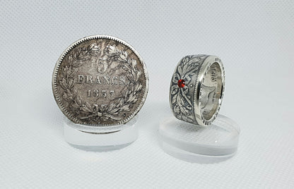 Bague pièce de monnaie 5 francs Louis Philippe en argent serti d''un rubis (coin ring)