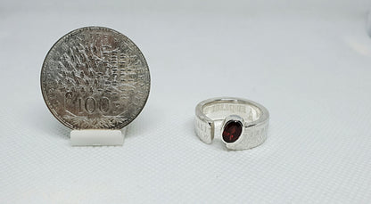 Bague pièce de monnaie 100 Francs "Panthéon" serti d'un grenat en argent (coin ring)