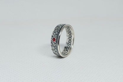 Bague pièce de monnaie 1 Franc Suisse en argent serti d'un rubis (coin ring)