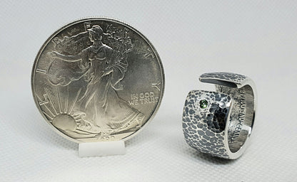 Bague pièce de monnaie 1 Dollar "American Silver Eagle" des Etats-Unis en argent serti d'une Tsavorite (coin ring)