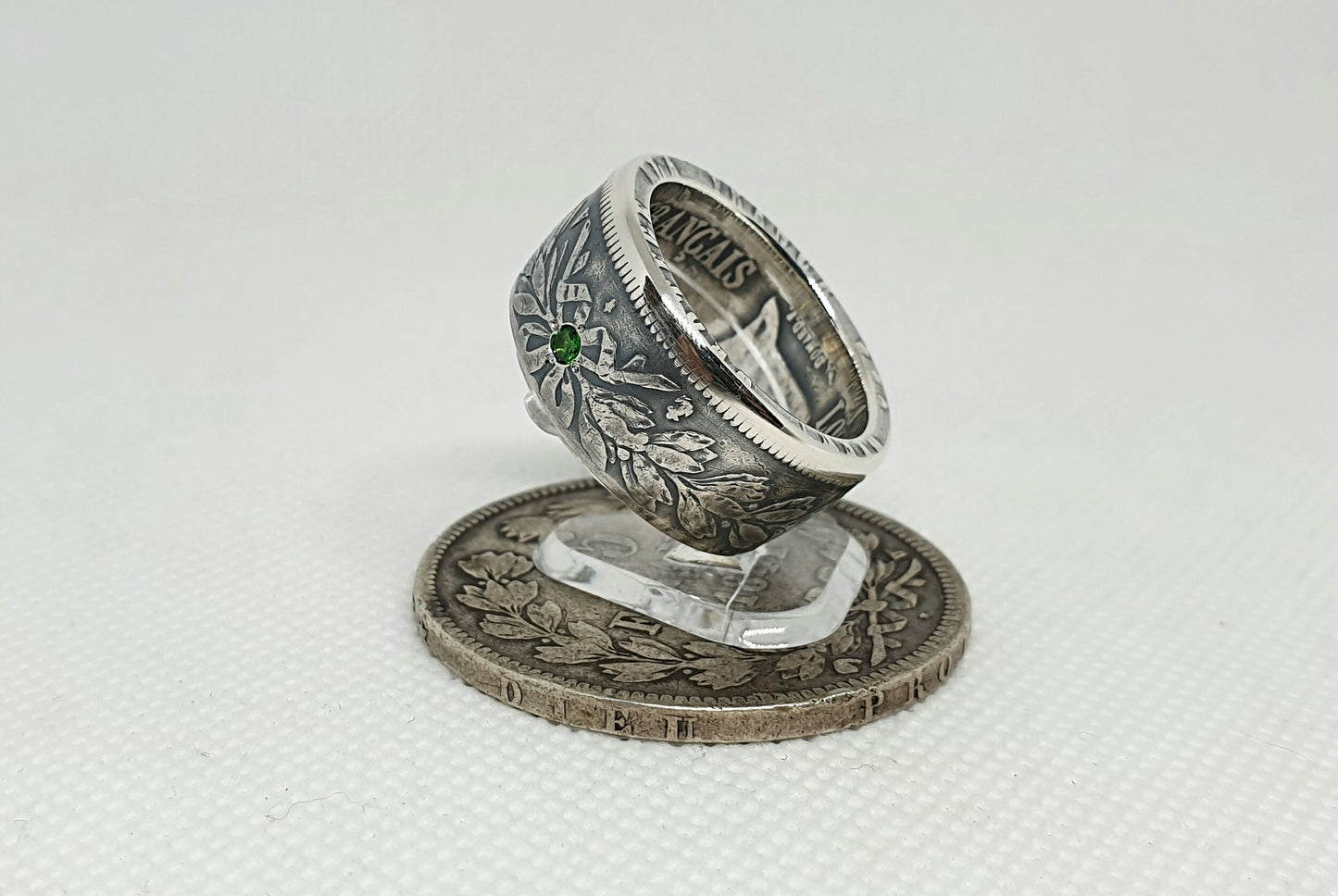 Bague pièce de monnaie 5 Francs Louis Philippe en argent serti d'une tsavorite (coin ring)