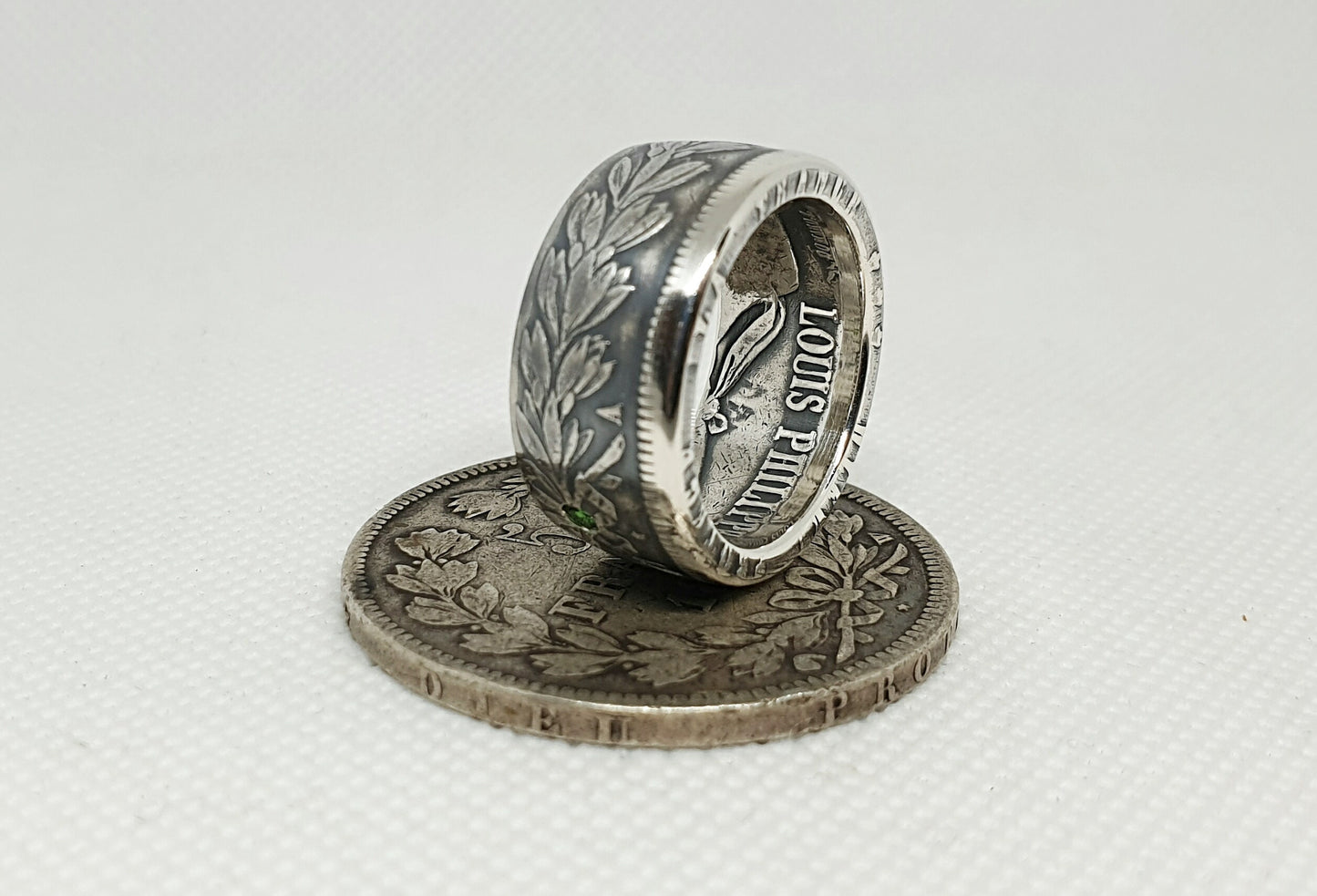 Bague pièce de monnaie 5 Francs Louis Philippe en argent serti d'une tsavorite (coin ring)