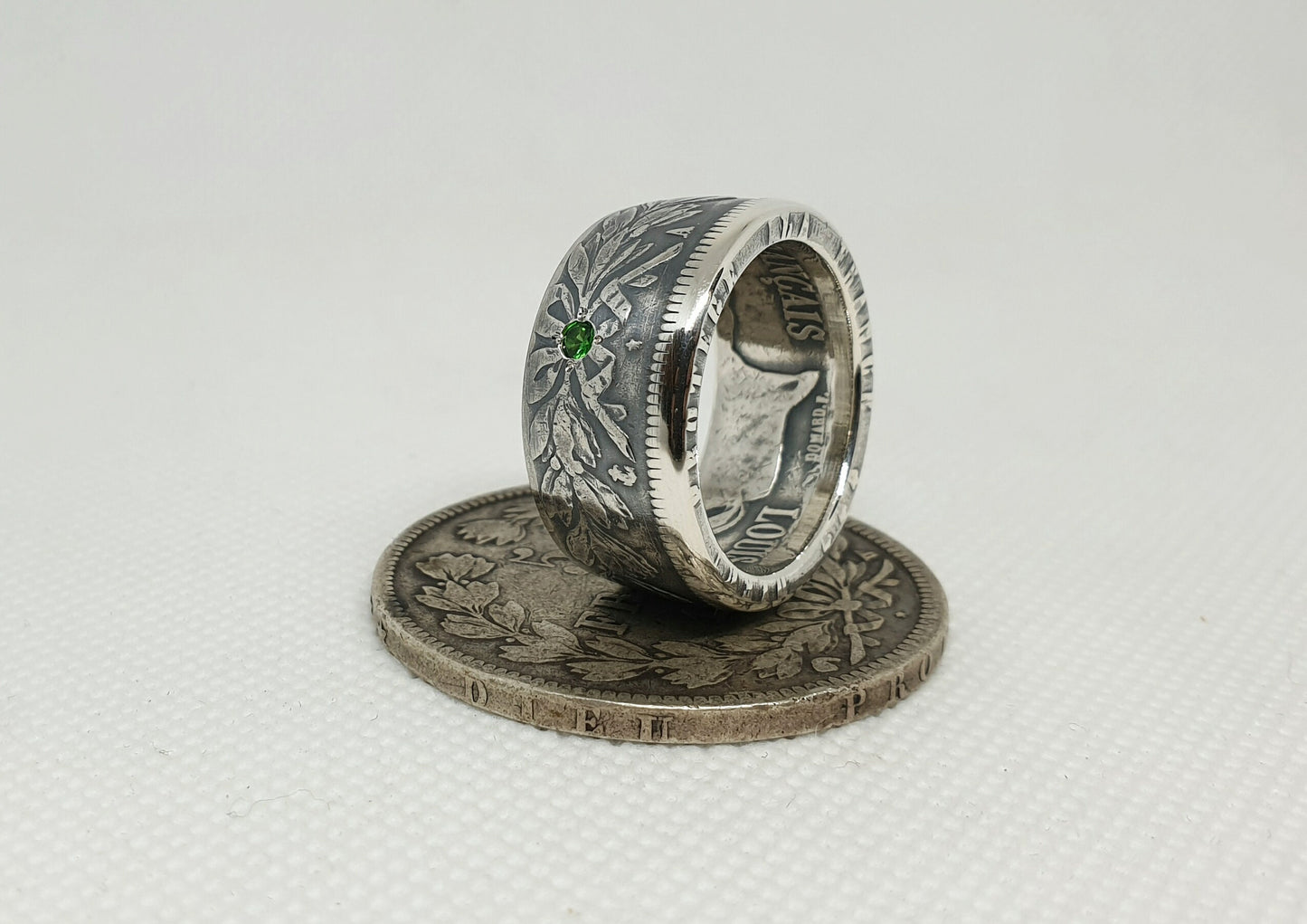 Bague pièce de monnaie 5 Francs Louis Philippe en argent serti d'une tsavorite (coin ring)