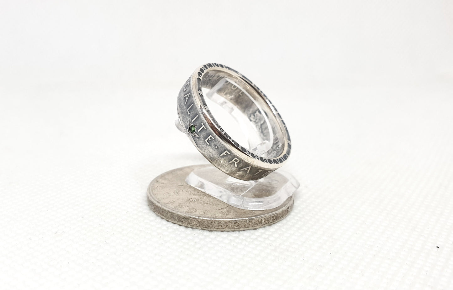 Bague pièce de monnaie 5 Francs Semeuse en argent serti d'une émeraude (coin ring)