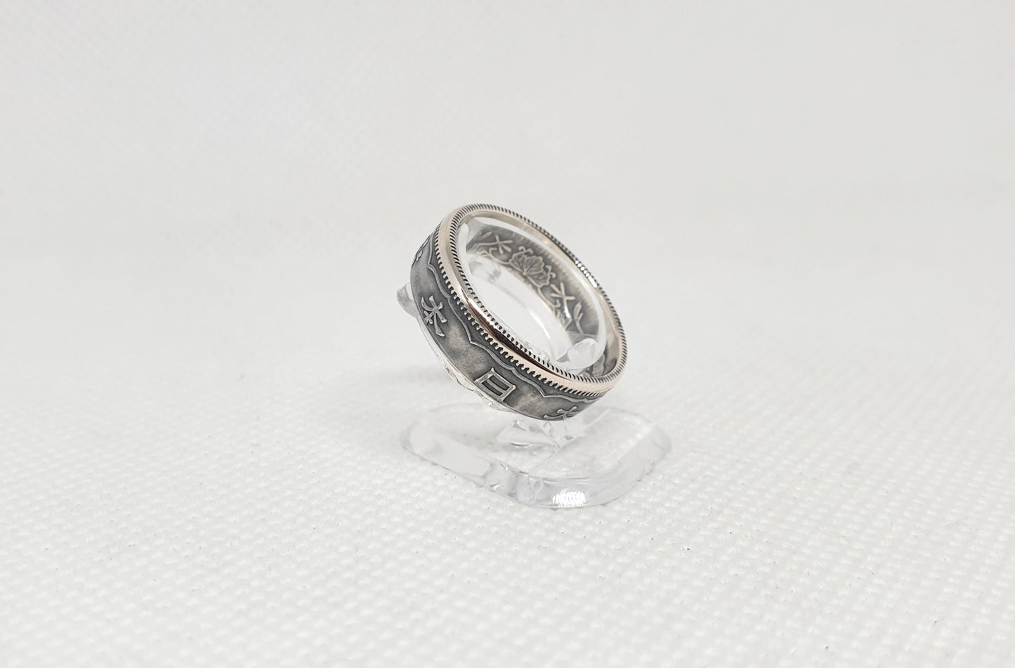 Bague pièce de monnaie 50 Sen du Japon en argent (coin ring)