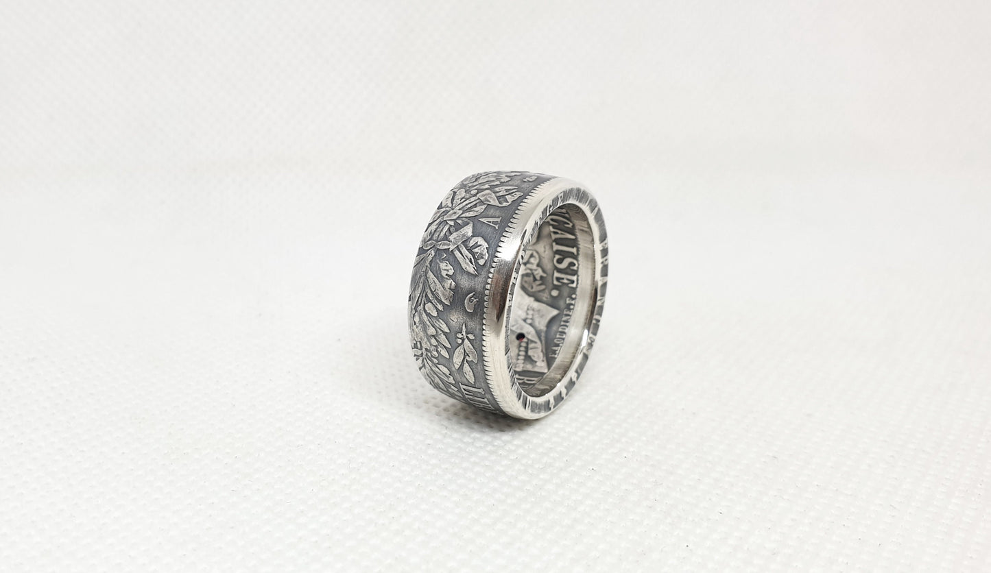 Bague pièce de monnaie 5 francs Cérès en argent serti d'un rubis (coin ring)