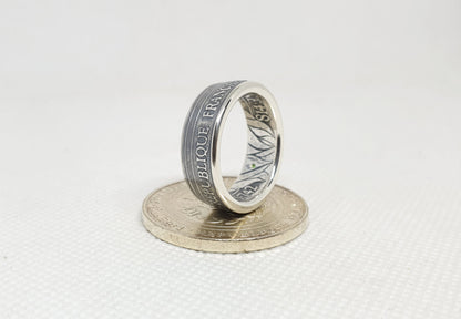 Bague pièce de monnaie 100 Francs "Charlemagne" en argent serti d'une tsavorite (coin ring)