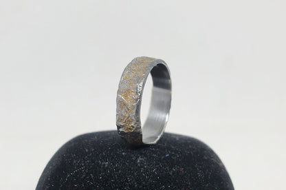 bague rustique morceau de la lune en argent sterling et en or 18 carat