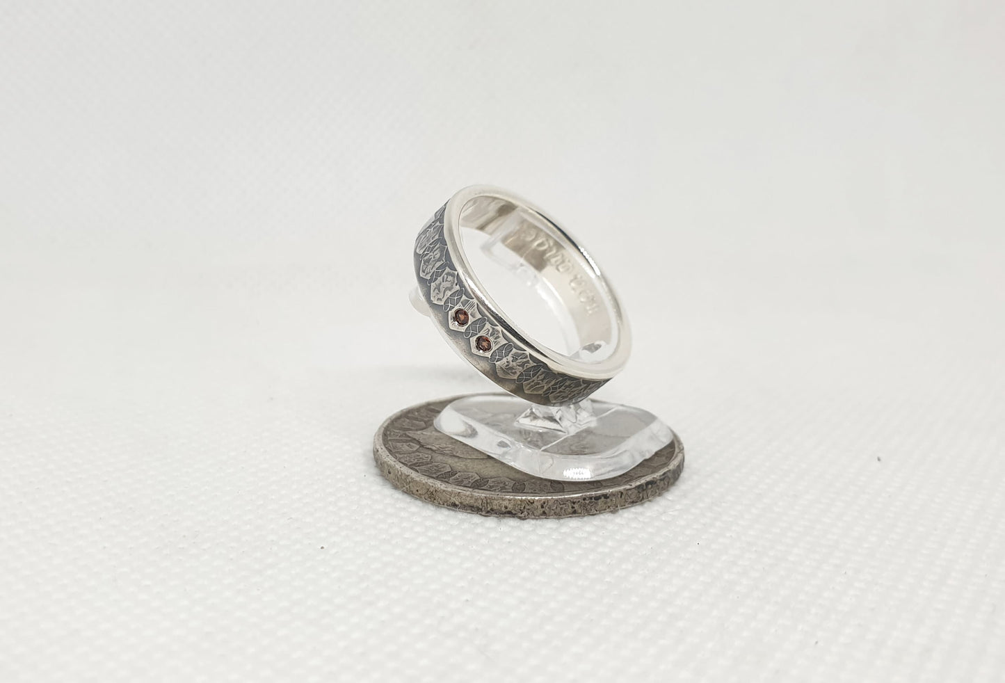 Bague pièce de monnaie 500 Lires d'Italie en argent style alliance serti de deux rubis avec gravure (coin ring)