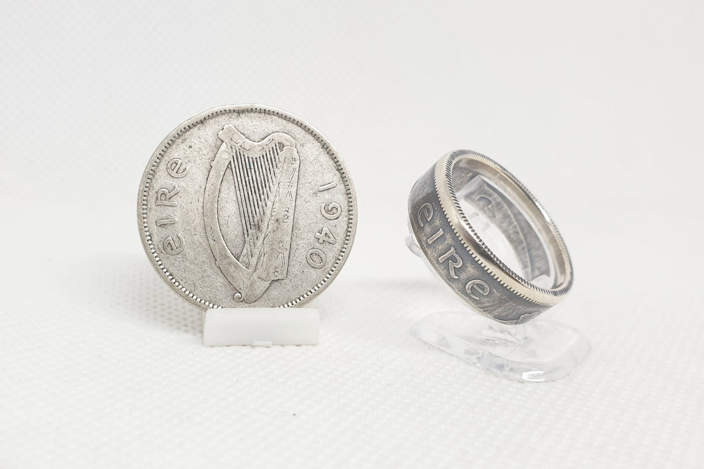 Bague pièce de monnaie 2 Shillings d'Irlande en argent serti d'une émeraude (coin ring)