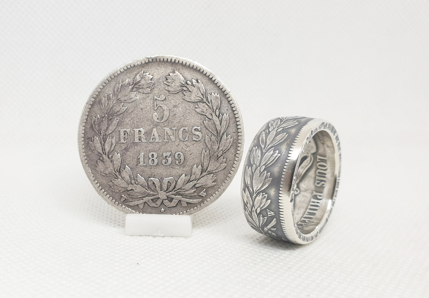 Bague pièce de monnaie 5 francs Louis Philippe en argent serti de deux améthystes (coin ring)