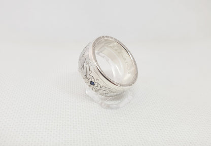 Bague pièce de monnaie 5 francs Louis Philippe en argent style alliance serti d'un saphir avec gravure (coin ring)