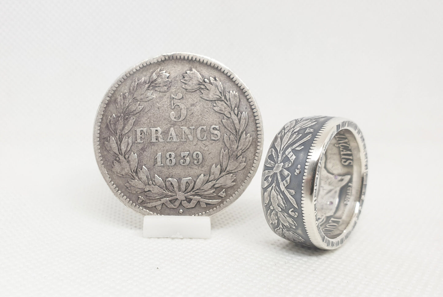 Bague pièce de monnaie 5 francs Louis Philippe en argent serti de deux améthystes (coin ring)