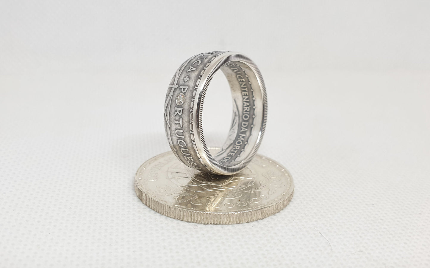 Bague pièce de monnaie 1000 Escudos " Louis de Camoes" du Portugal en argent serti d'un diamant (coin ring)