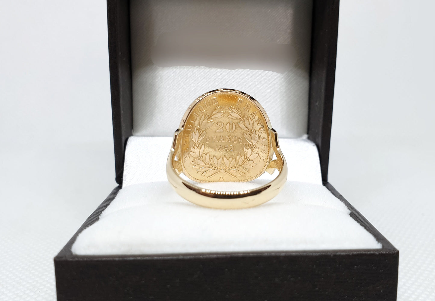 Bague pièce de monnaie 20 Francs Napoléon III tête nue cintrée en or