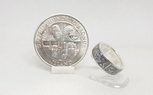 Bague pièce de monnaie 500 Kronur d'Islande en argent style alliance serti d'une améthyste avec gravure