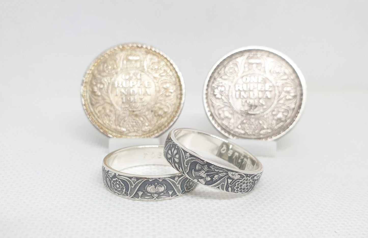 Ensemble bague pièce de monnaie 1 Rupee et un demi Rupee en argent style alliance avec gravure (coin ring)