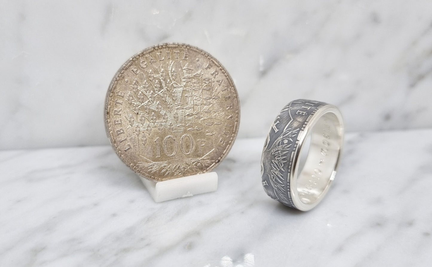 Bague pièce de monnaie 100 Francs "Panthéon" en argent style alliance avec gravure (coin ring)