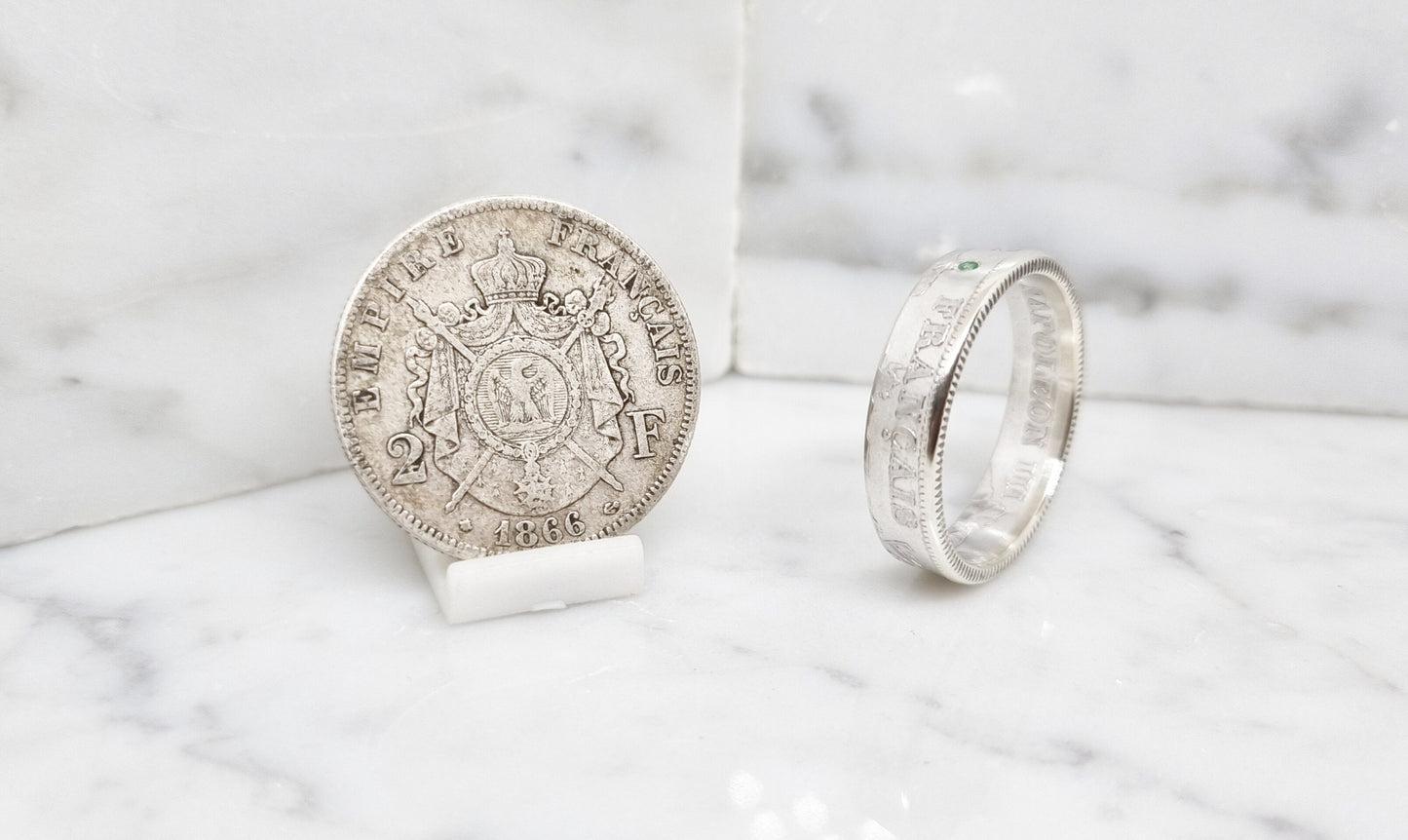 Bague pièce de monnaie 2 francs napoléon en argent serti d'une émeraude (coin ring)