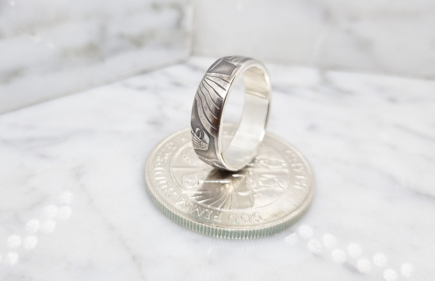 Bague pièce de monnaie 500 Kronur d'Islande en argent style alliance (coin ring)