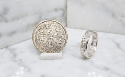 Bague pièce de monnaie 50 sen du japon en argent style alliance serti d'un diamant (coin ring)