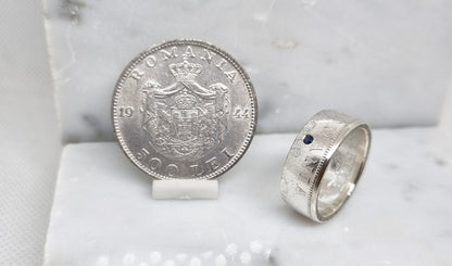 Bague pièce de monnaie 500 Lei Roumanie en argent serti d'un saphir (coin ring)