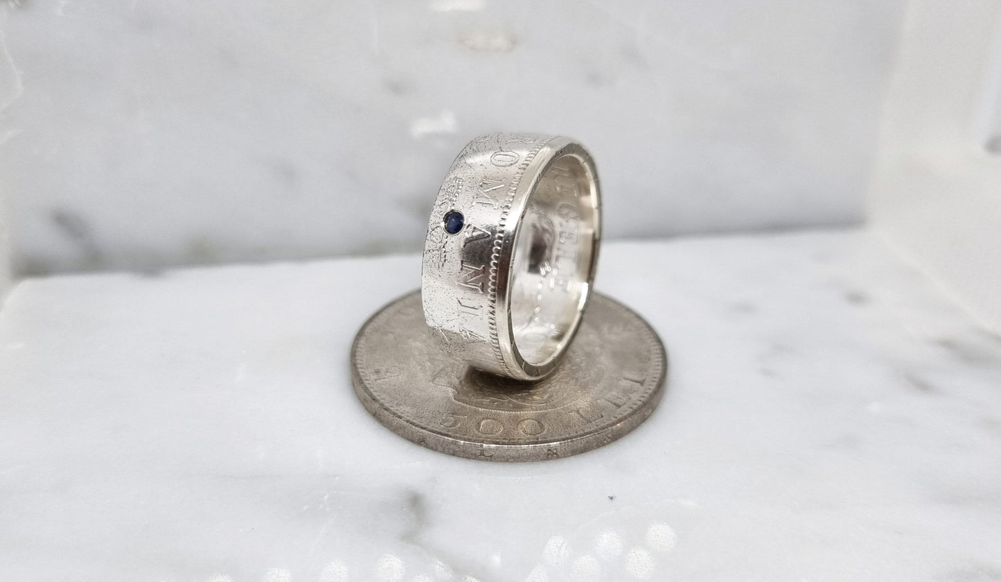 Bague pièce de monnaie 500 Lei Roumanie en argent serti d'un saphir (coin ring)