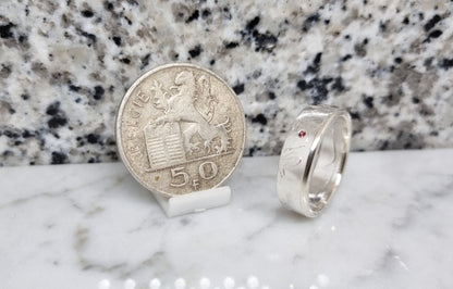 Bague pièce de monnaie 5 Francs de Belgique en argent serti d'un rubis (coin ring)