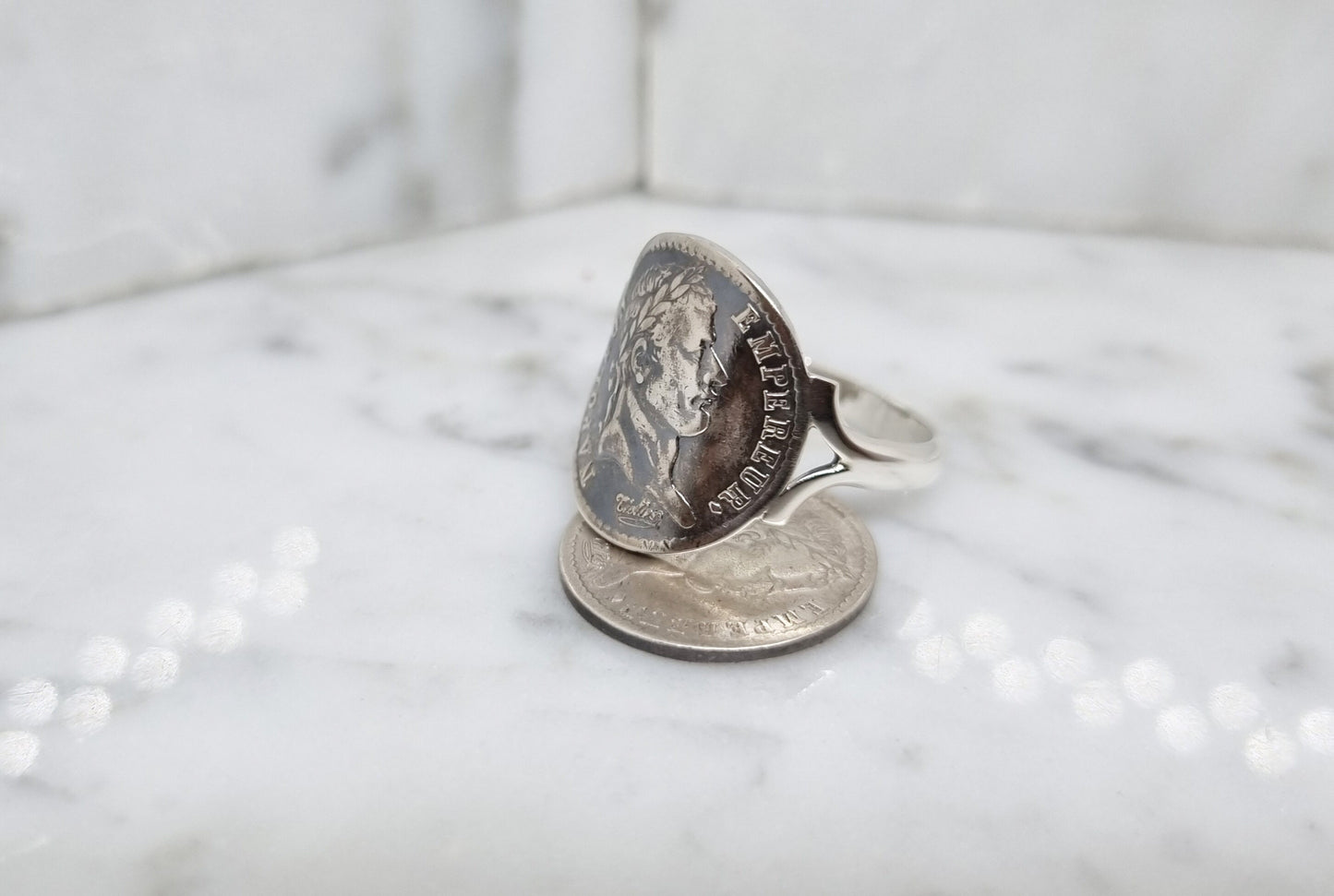 Bague pièce de monnaie demi franc Napoléon Empereur tête laurée cintrée en argent