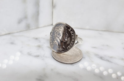 Bague pièce de monnaie demi franc Napoléon Empereur tête laurée cintrée en argent