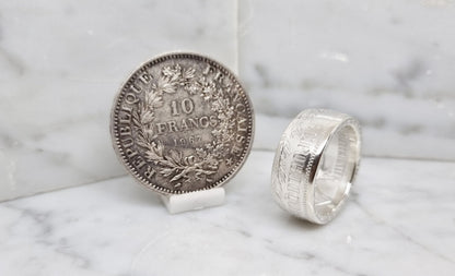 Bague pièce de monnaie 10 Francs Hercule en argent serti d'un rubis (coin ring)