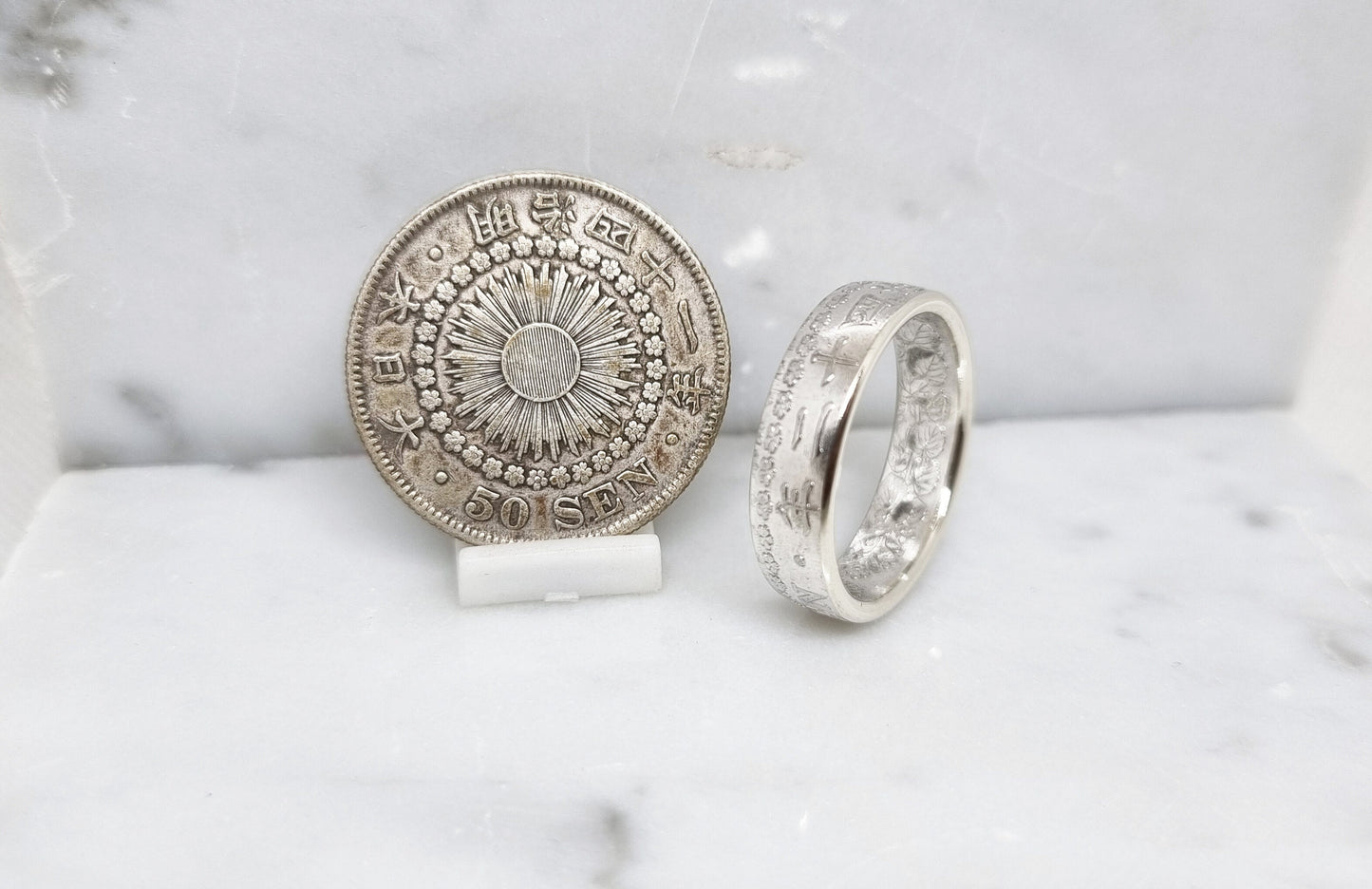 Bague pièce de monnaie 50 sen du japon en argent style alliance (coin ring)