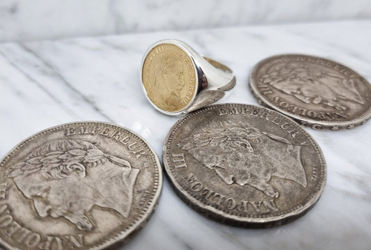 Chevalière massive en argent et pièce de monnaie 10 Francs or Napoléon III tête laurée (coin ring)