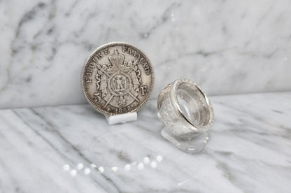 Bague pièce de monnaie 5 Francs Napoléon III en argent serti d'un rubis (coin ring)