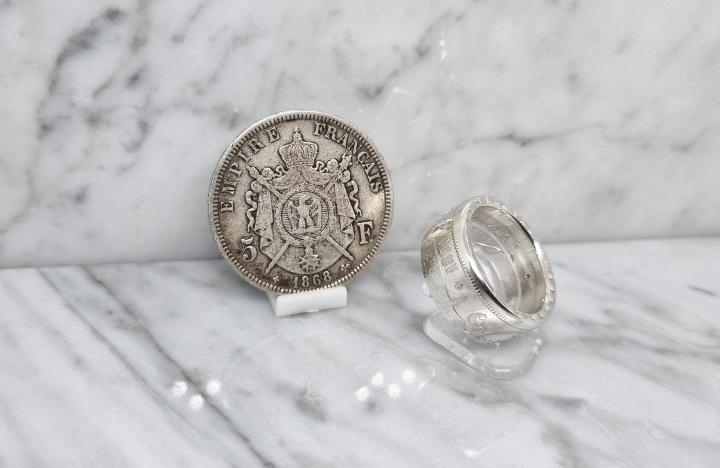 Bague pièce de monnaie 5 Francs Napoléon III en argent serti d'un rubis (coin ring)