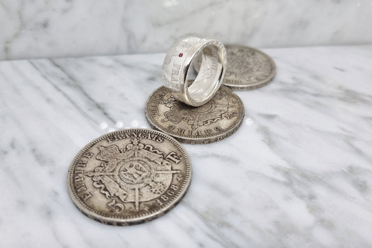 Bague pièce de monnaie 5 Francs Napoléon III en argent serti d'un rubis (coin ring)