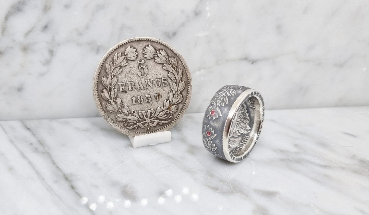 Bague pièce de monnaie 5 francs Louis Philippe en argent serti de deux rubis (coin ring)