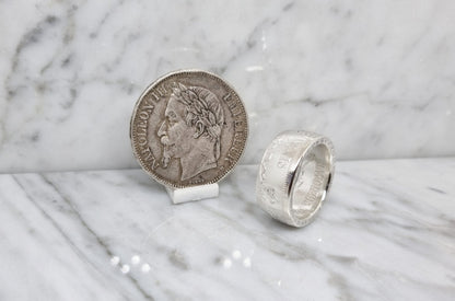 Bague pièce de monnaie 5 Francs Napoléon en argent serti d'un saphir (coin ring)