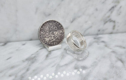 Bague pièce de monnaie 5 Francs Semeuse en argent style alliance avec gravure (coin ring)