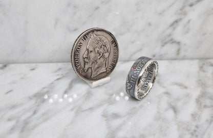 Bague pièce de monnaie 5 Francs Napoléon III visible en argent serti d'un rubis (coin ring)